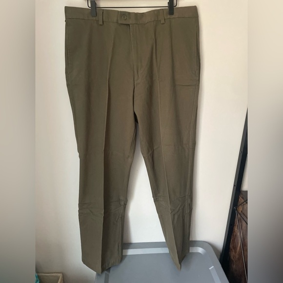 Dockers Premium Olive Green Cotton Flat Front Classic Fit Slacks Size 38 X 32 - Picture 1 of 9